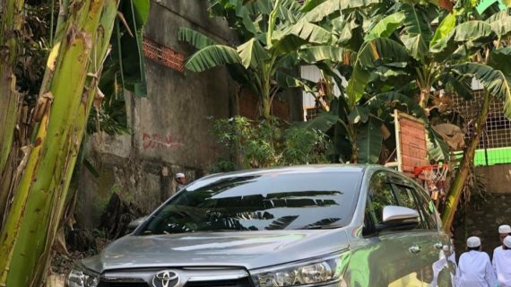 Rental Mobil Di Hotel Harris